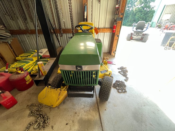 john-deere-265-image-1