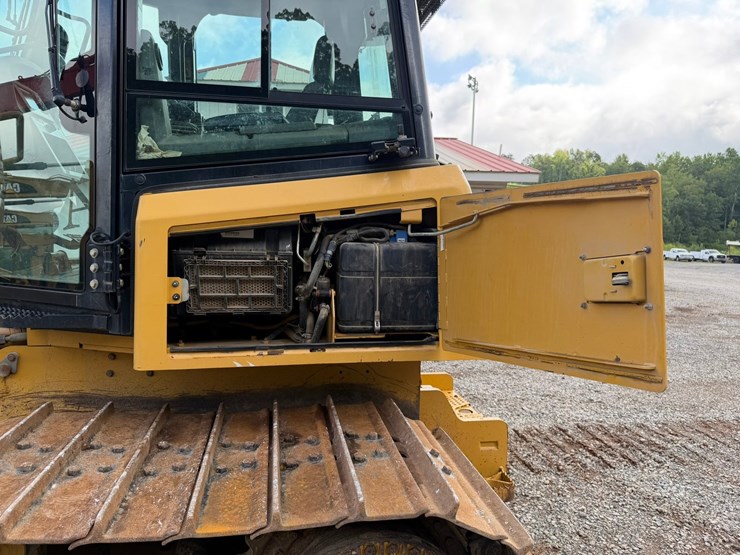 caterpillar-d6k-image-22