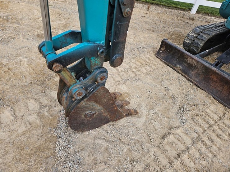 komatsu-pc20-image-10