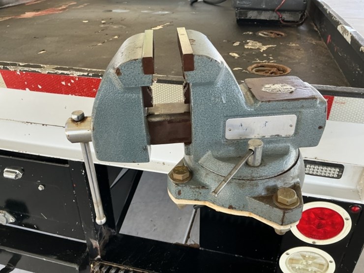 2019-ford-f550-image-12