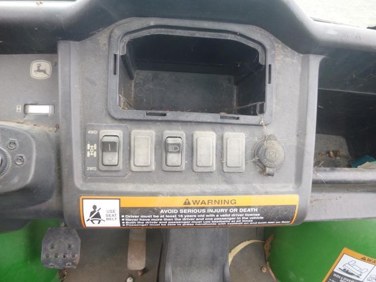 2011-john-deere-gator-hpx-image-10