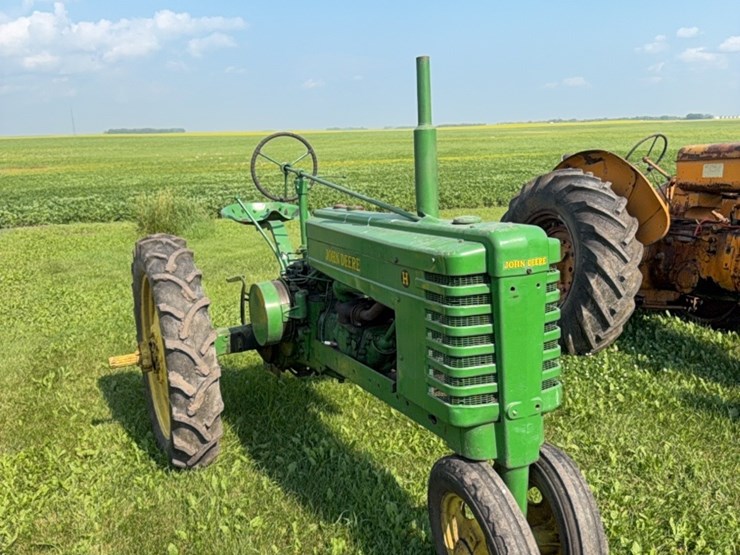 john-deere-h-image-1