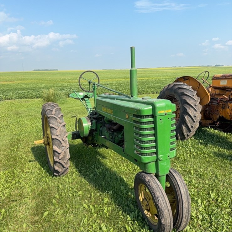 JOHN DEERE H