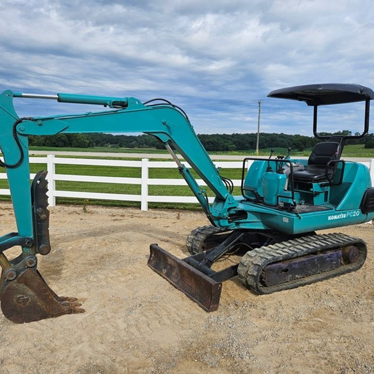 KOMATSU PC20
