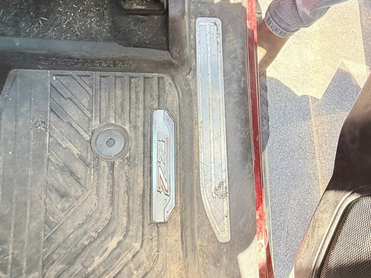 2020-chevrolet-silverado-1500-image-63