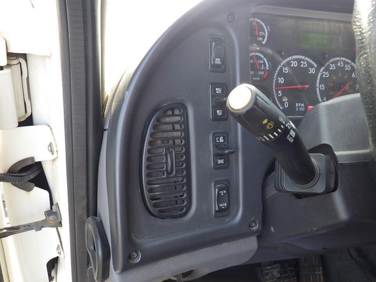 2019-freightliner-m2-15'-t/a-dump-truck-image-31