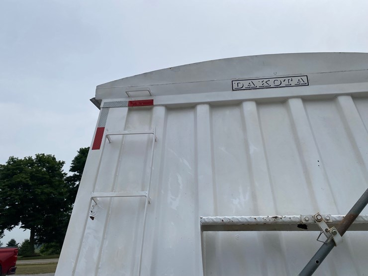 1995-dakota-grain-hopper-trailer-image-33