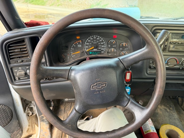 2001-chevrolet-3500-image-50