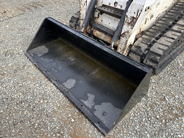 bobcat-t300-image-11