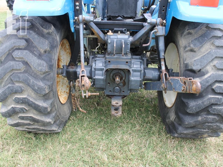 new-holland-tractor-8804-image-9