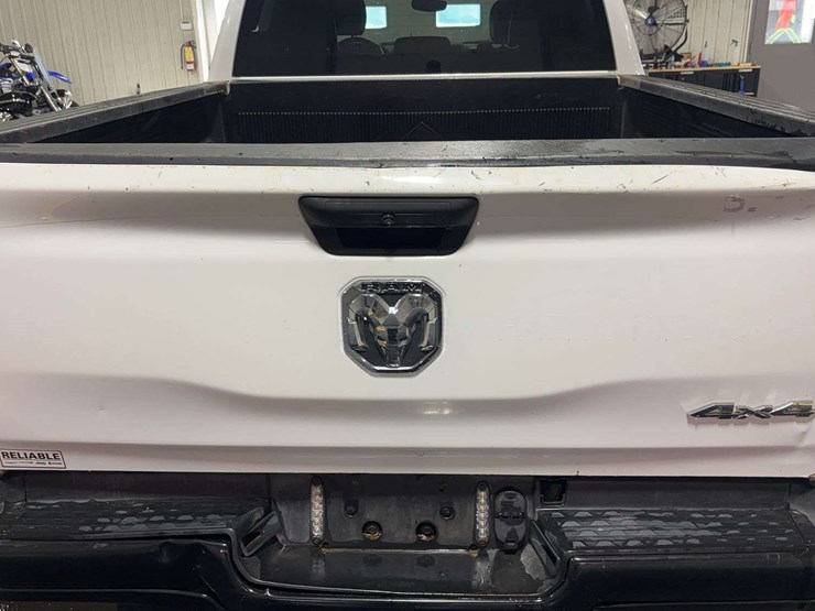 2022-dodge-1500-image-28