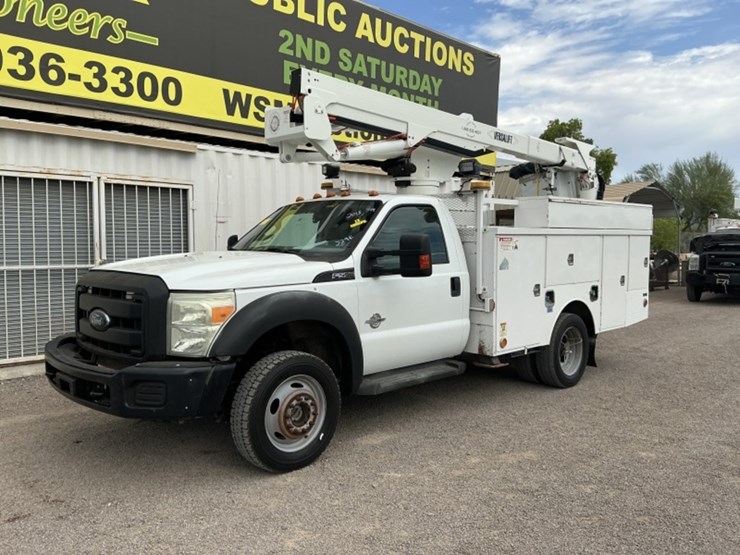 2015-ford-f550-image-2