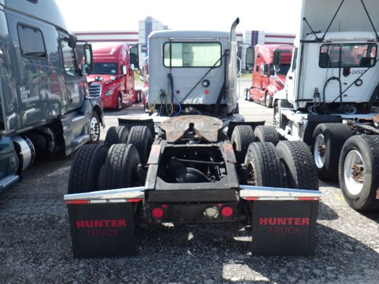 2013-mack-pinnacle-cxu613-image-8