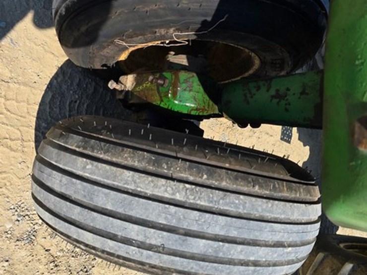 john-deere-4020-image-12