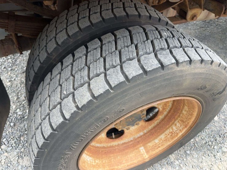 2015-ford-f450-xl-image-11