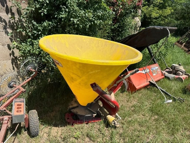 king-kutter-spreader-image-3