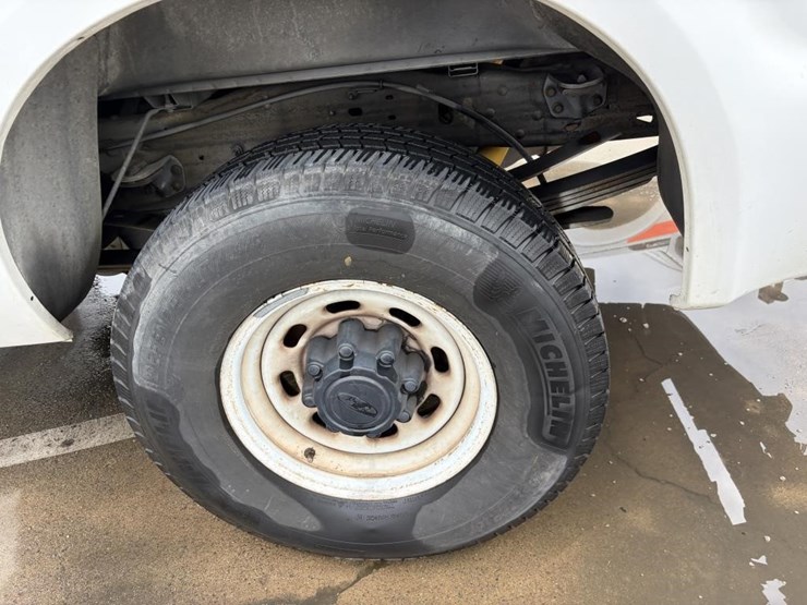 2004-ford-f350-image-5