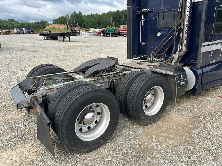 2017-kenworth-t660-image-15