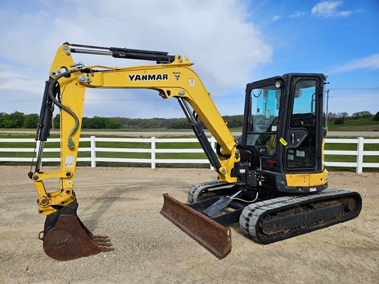 yanmar-vio45-image-1