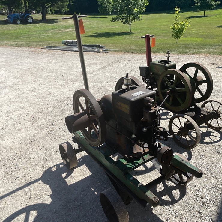 #2117 • Mccormick Deering 1 1/2 HP Gas Engine