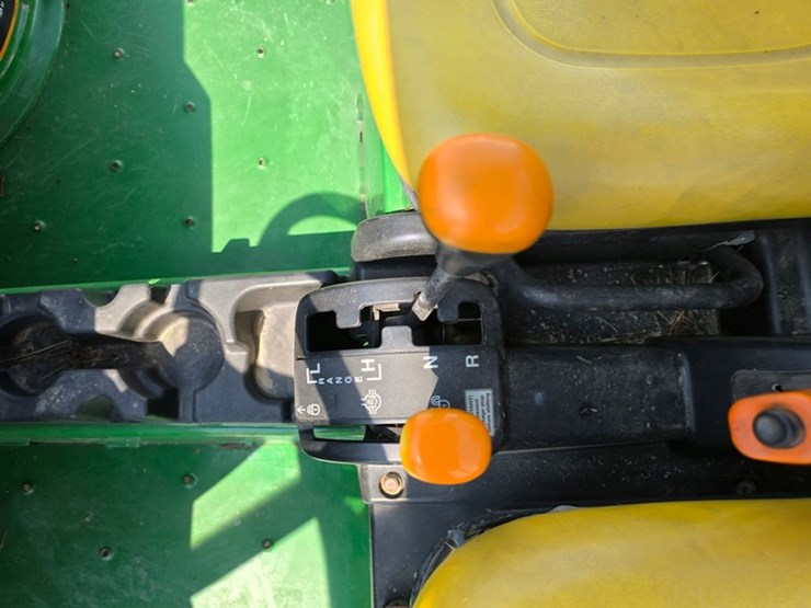 2006-john-deere-gator-image-18