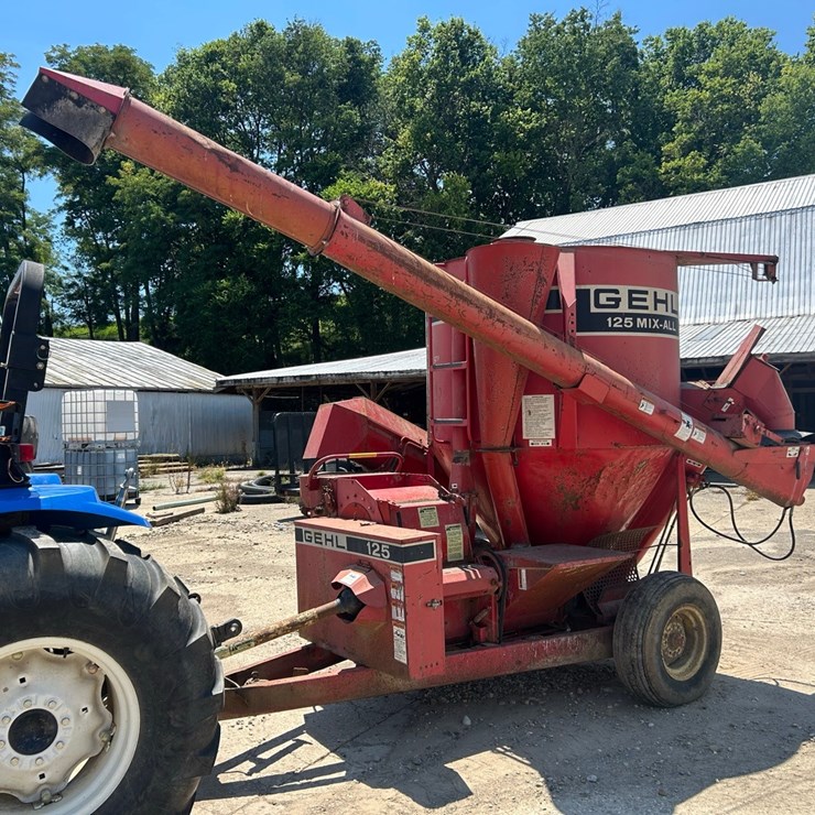 Gehl 125 Mix-All Grinder Mixer