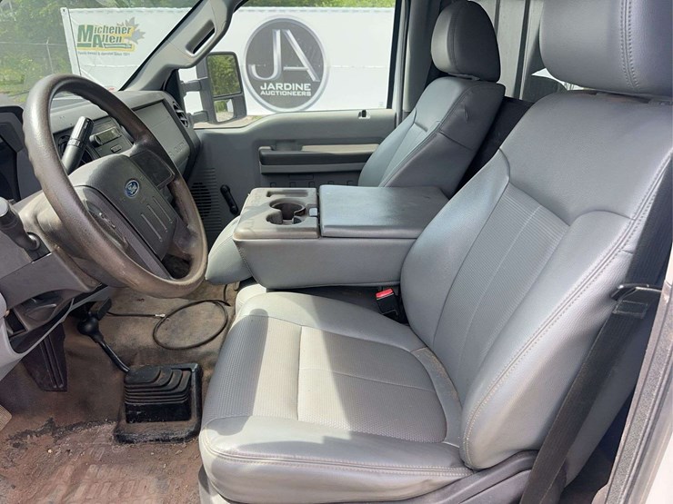 2015-ford-f450-xl-image-25