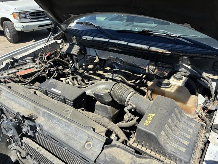 2011-ford-f150-image-8