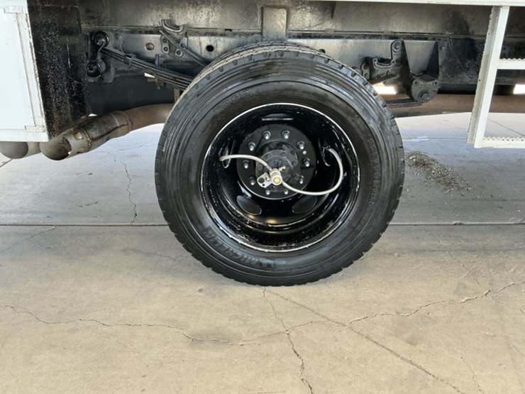 2019-ford-f550-image-8