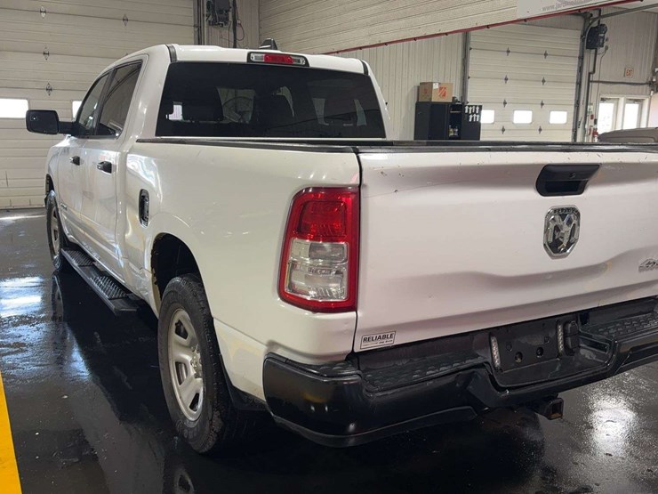 2022-dodge-1500-image-2
