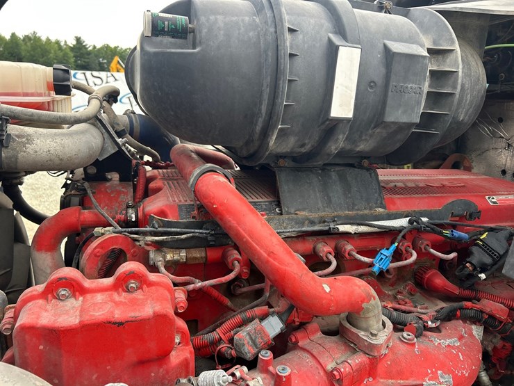 2017-kenworth-t660-image-47