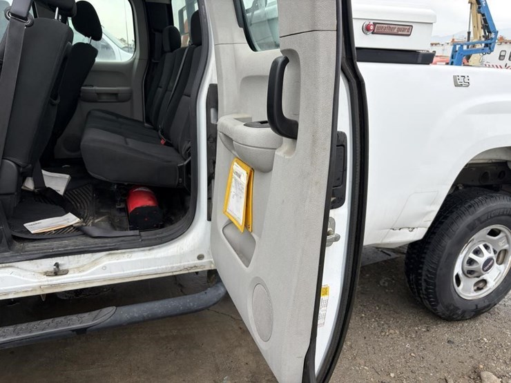 2012-gmc-sierra-2500-image-14