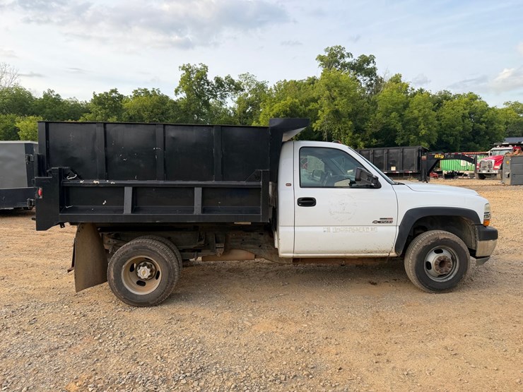2001-chevrolet-3500-image-6