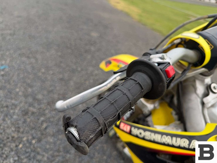 2012-suzuki-rmz450-competition-dirt-bike-image-21