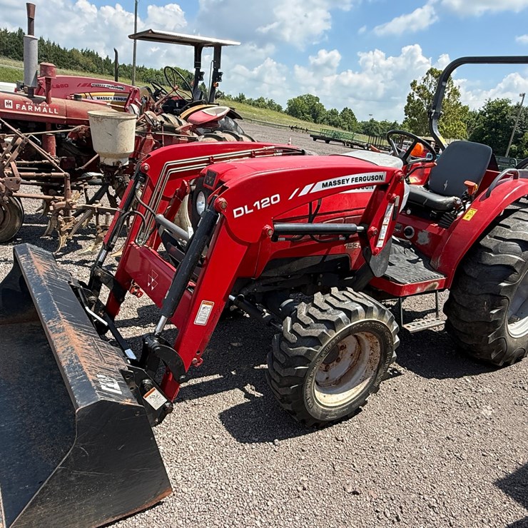 MASSEY-FERGUSON 1533