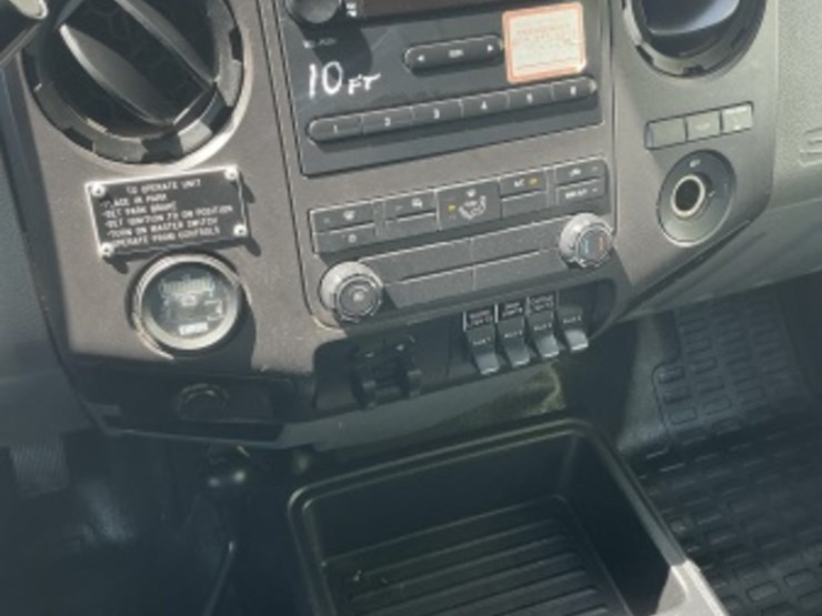 2012-ford-f550-image-23