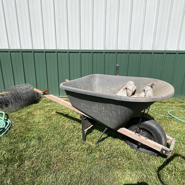 #2154 • True Temper Wheelbarrow