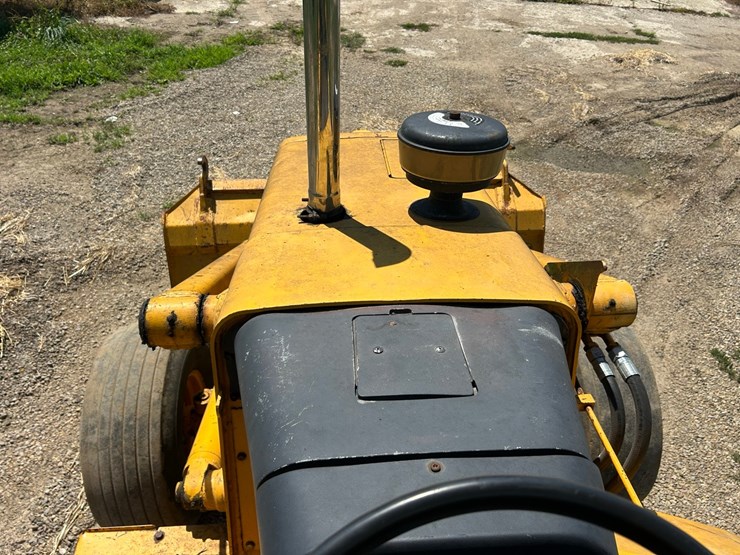 john-deere-610b-backhoe-image-46