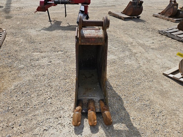 2017-wacker-neuson-et145-image-9