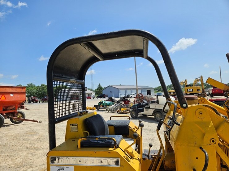 deere-350b-image-36