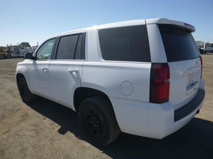 2019-chevrolet-tahoe-image-4