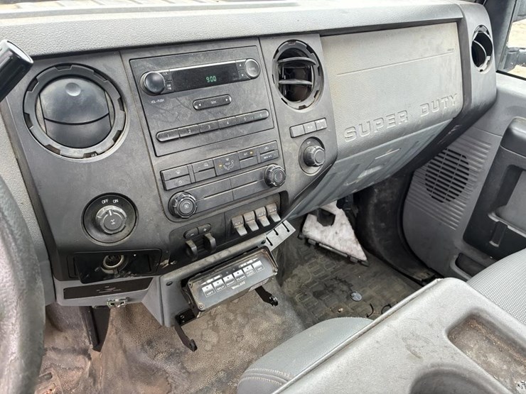 2014-ford-f250-xl-image-19