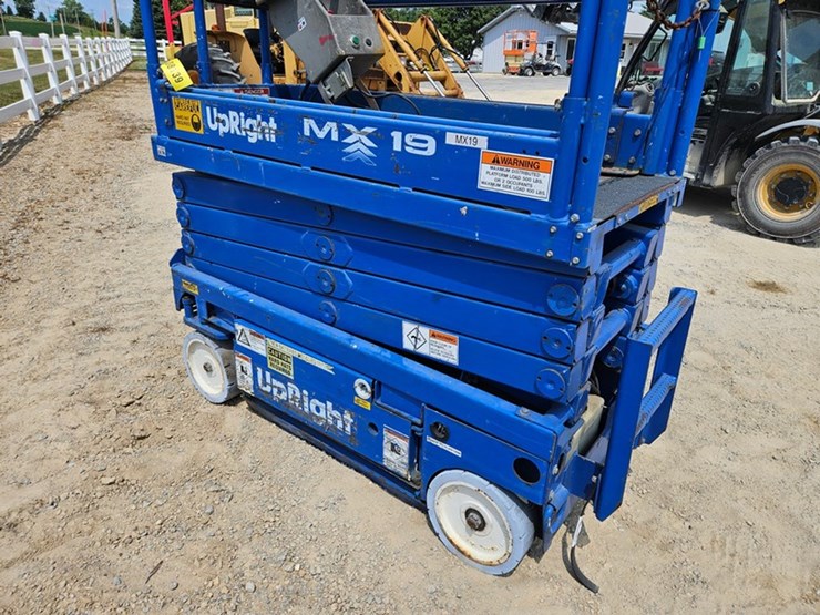 up-right-mx19-image-17