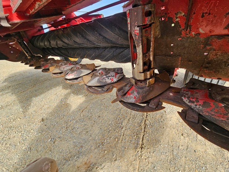 new-holland-h7450-image-15
