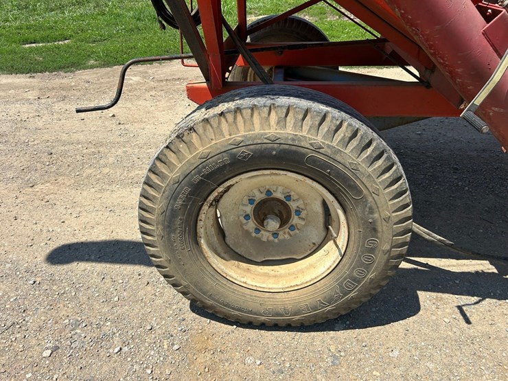 killbros-375-grain-hauler-seed-tender-image-20