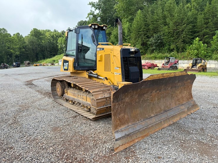 caterpillar-d6k-image-7