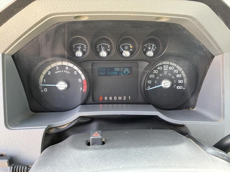 2014-ford-f250-sd-image-16