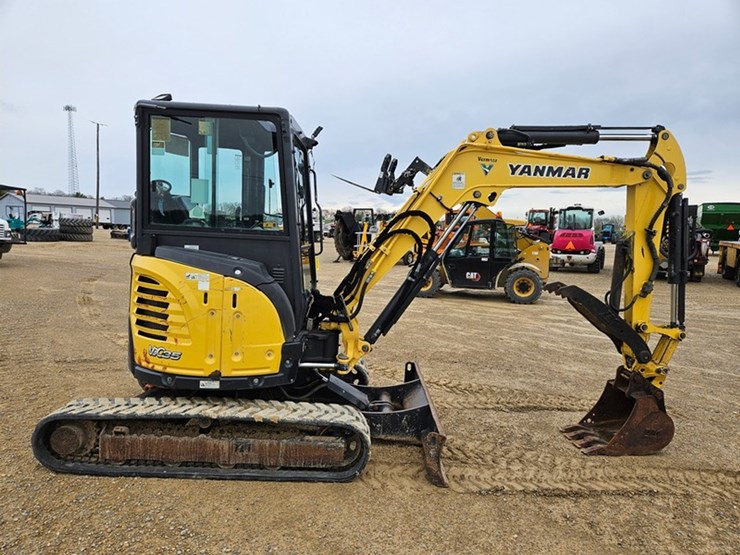 yanmar-vio35-image-6