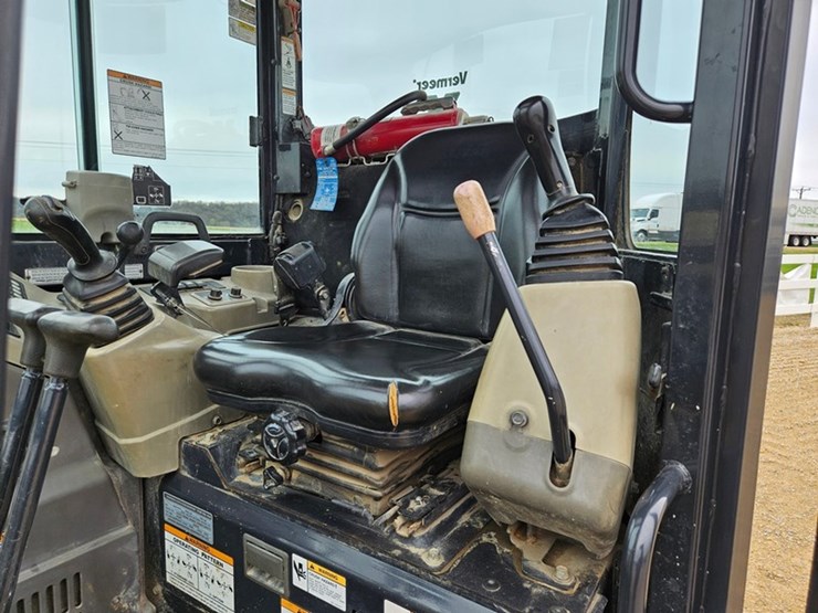 yanmar-vio35-image-41