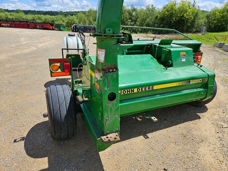 john-deere-3950-image-24
